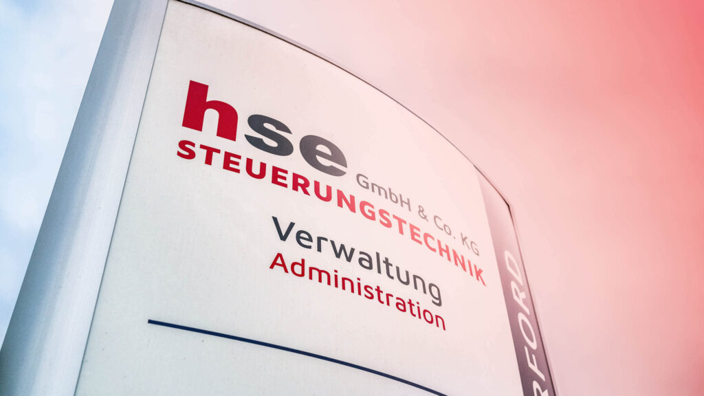Firmenschild hse Steuerungstechnik